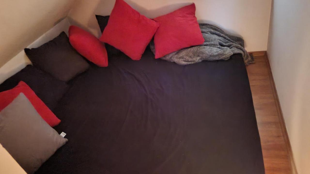 Pandora's Loft Love hotel Krakow